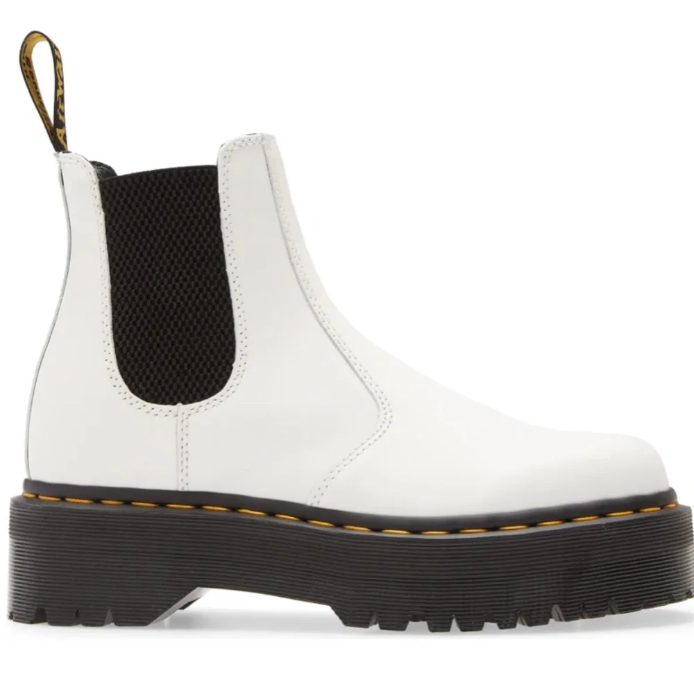 NIB $200 DR. MARTENS 2976 Quad Platform Chelsea Boots!